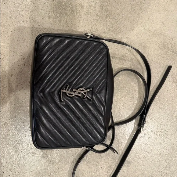 Saint Laurent Crossbody - Picture 9 of 11